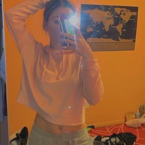 Cropped pink hoodie fits S-M